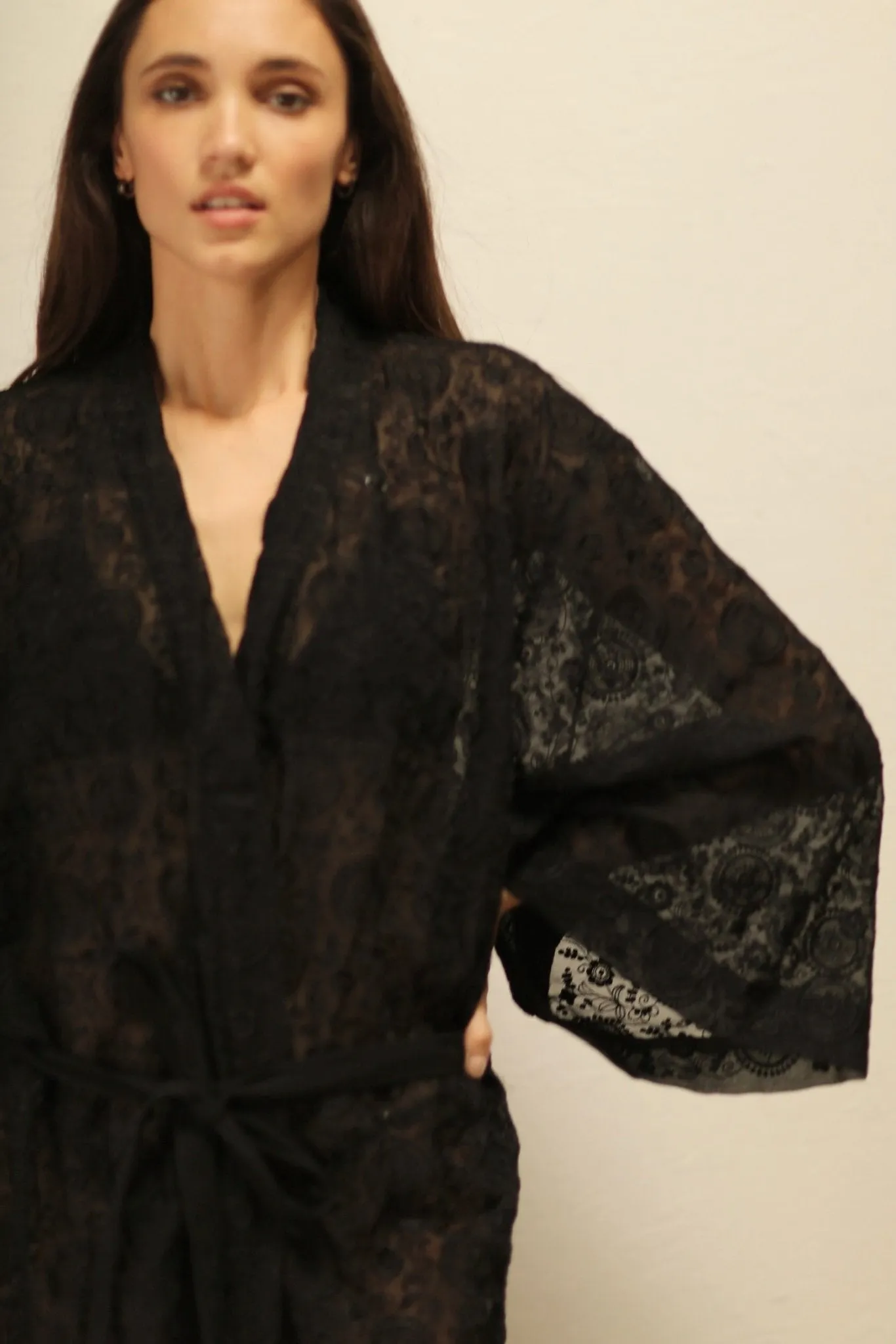 ARTEMIS BLACK CHIFFON SILK KIMONO