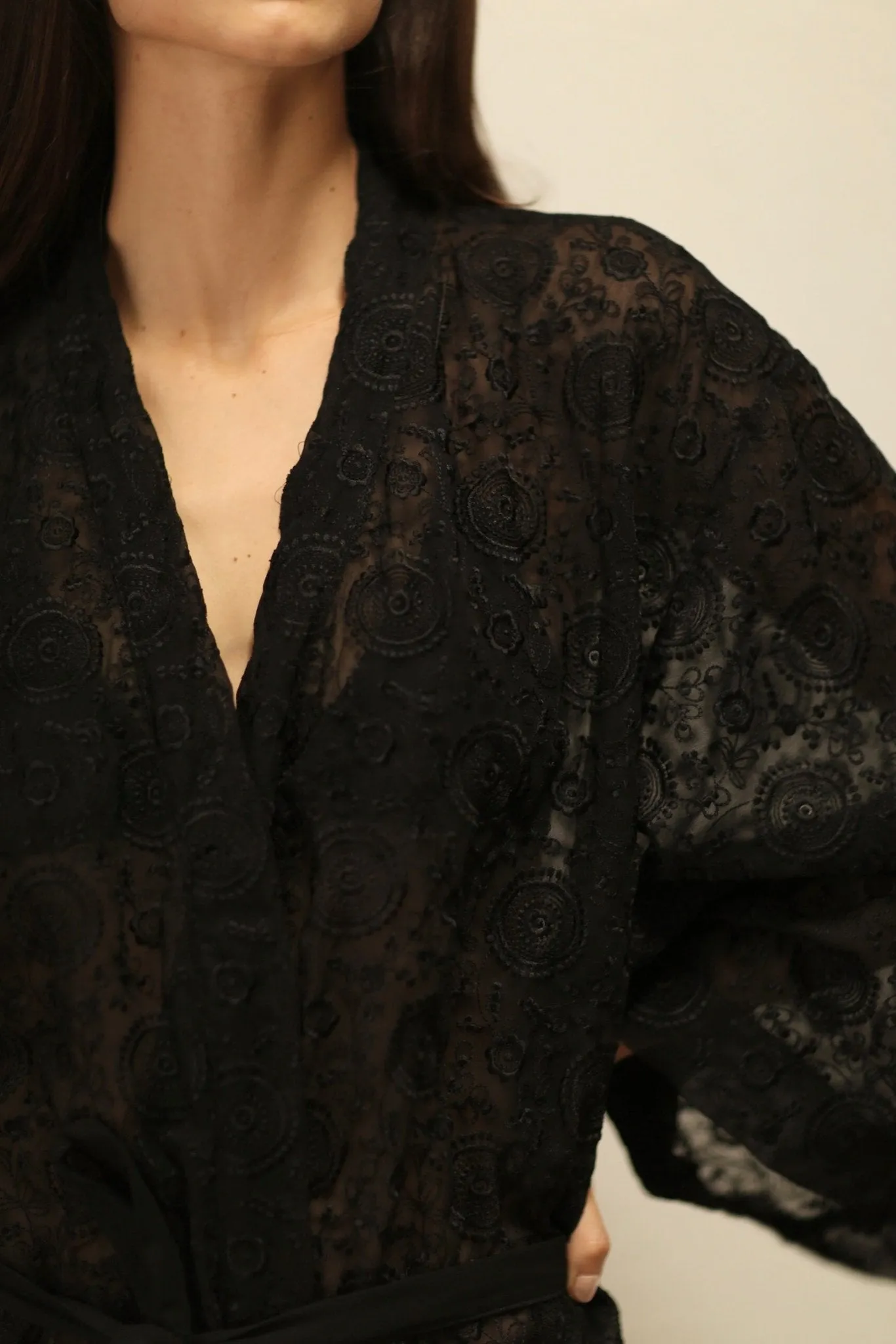 ARTEMIS BLACK CHIFFON SILK KIMONO