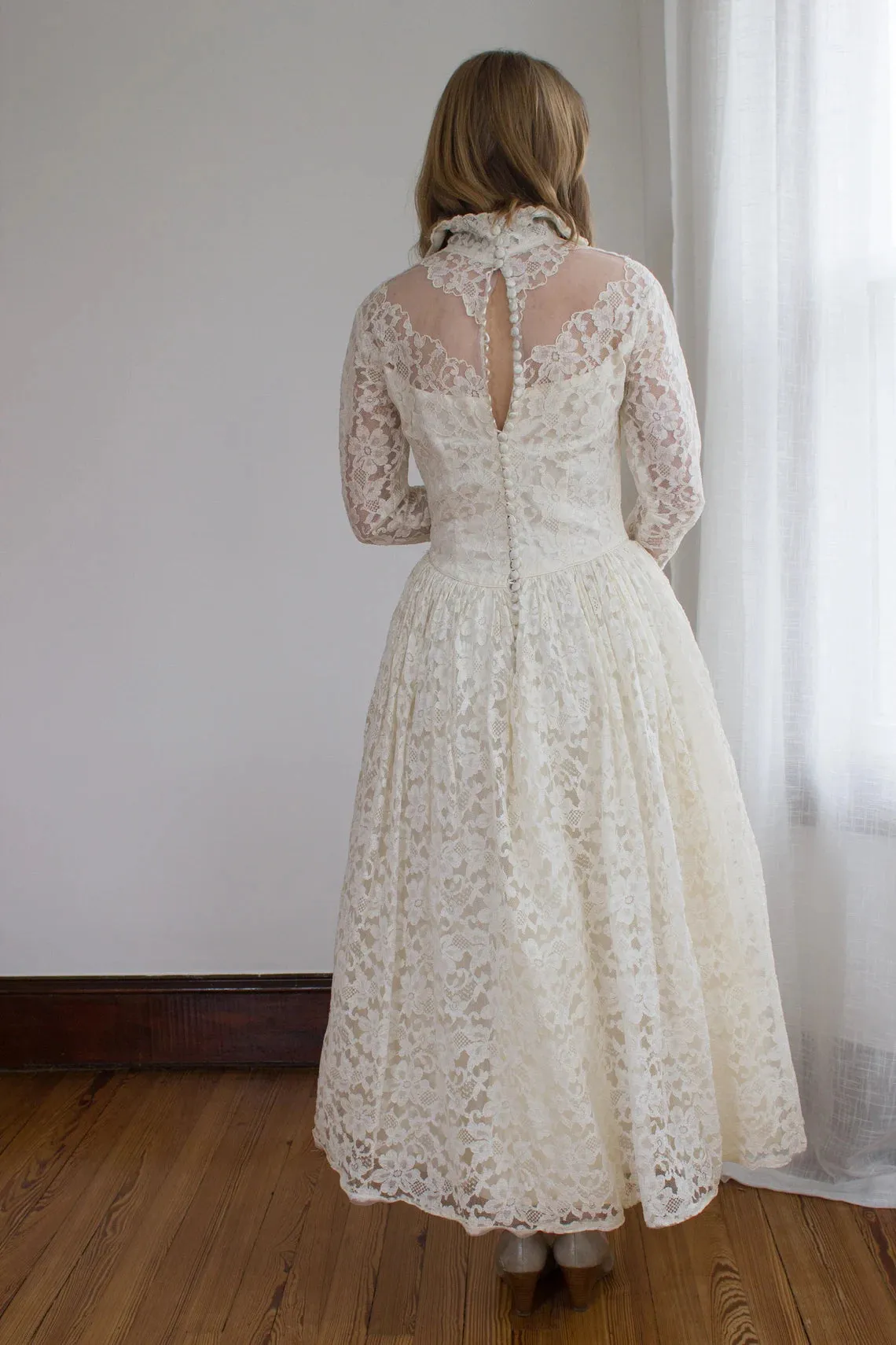 Empire Waist Vintage Wedding Dress With Lace and Long Sleeves