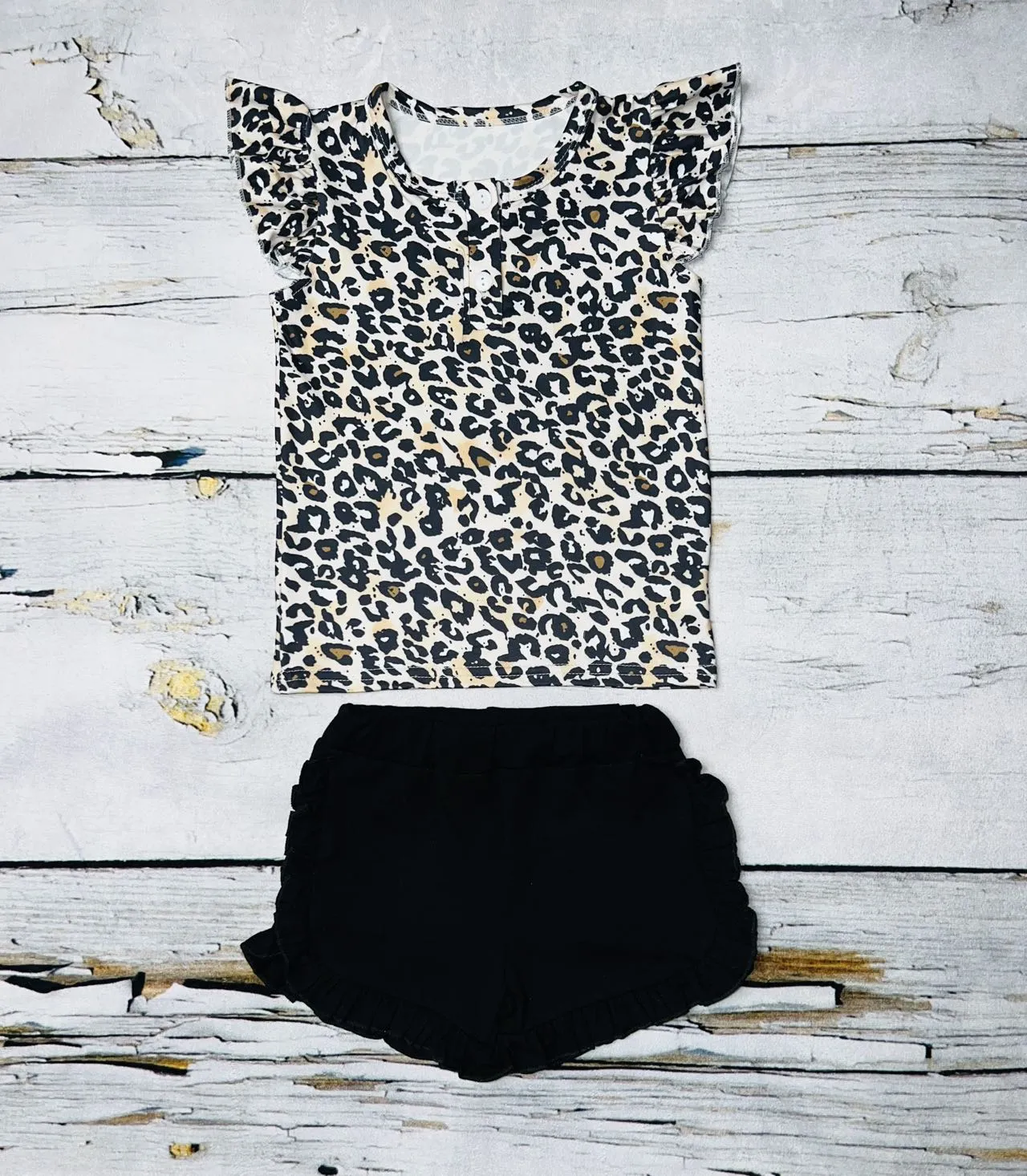 Leopard short sleeve top w/black ruffled shorts 2pc set DLH1215-14