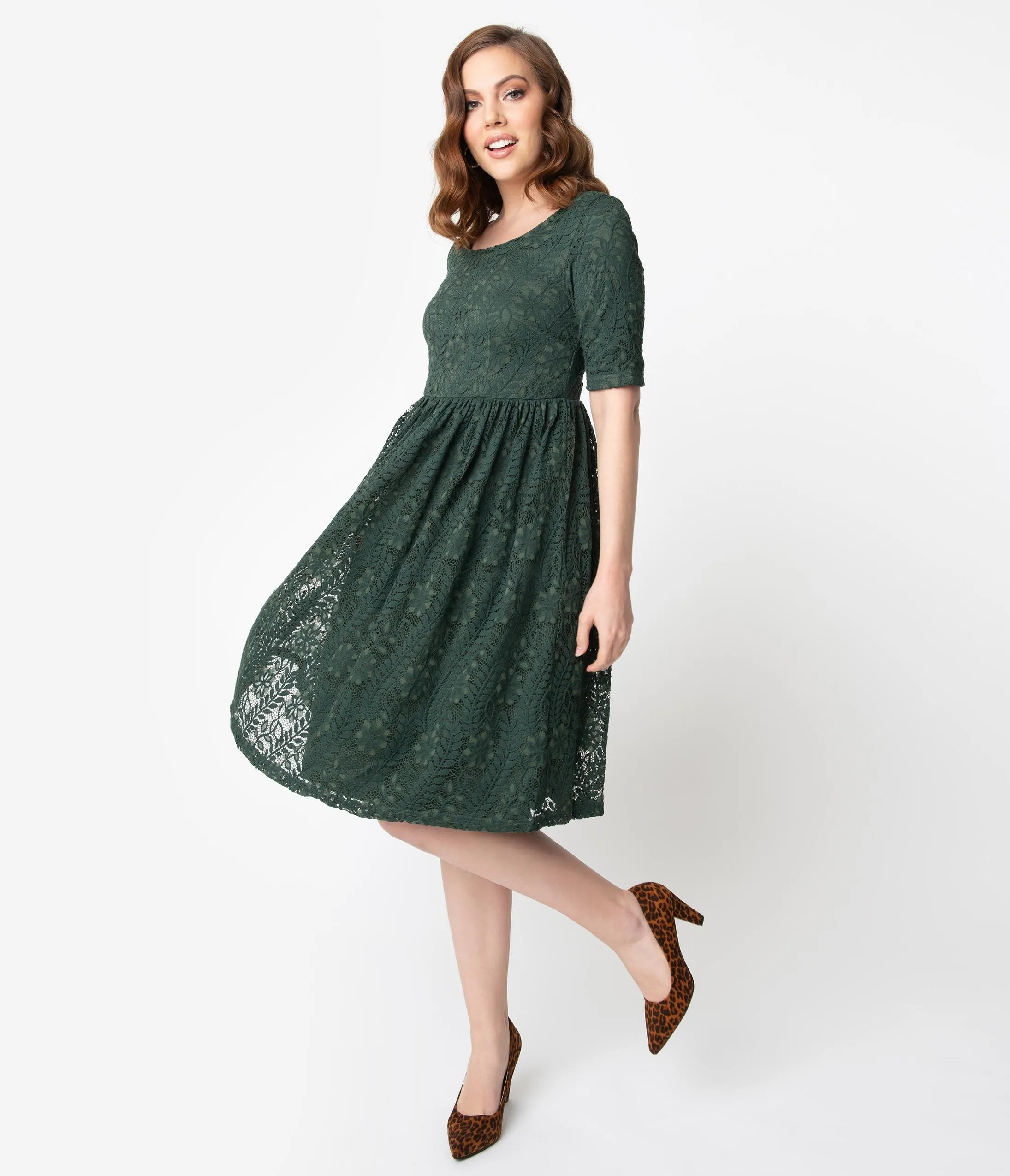 Vintage Style Emerald Green Lace Short Sleeve Swing Dress